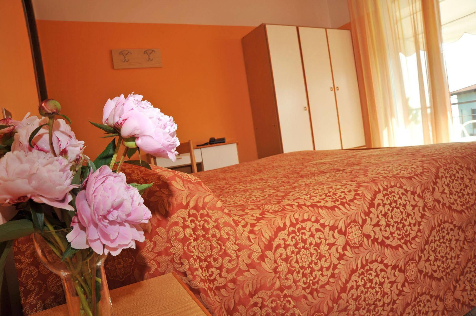 Hotel Marolda Sirmione Exterior photo